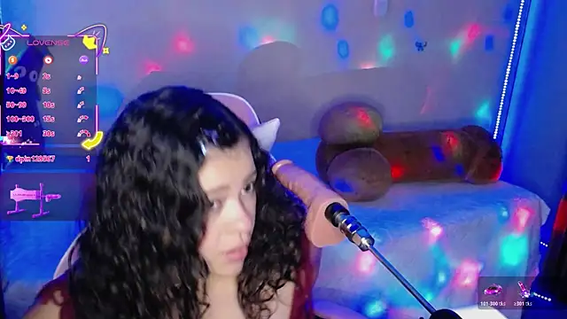 Živá chatovací místnost kim_saenz20