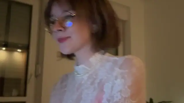 ms_christiana's Live Chat Room