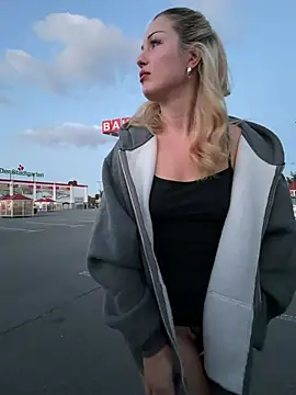 shymasha Adlı Modelin Canlı Sohbet Odası