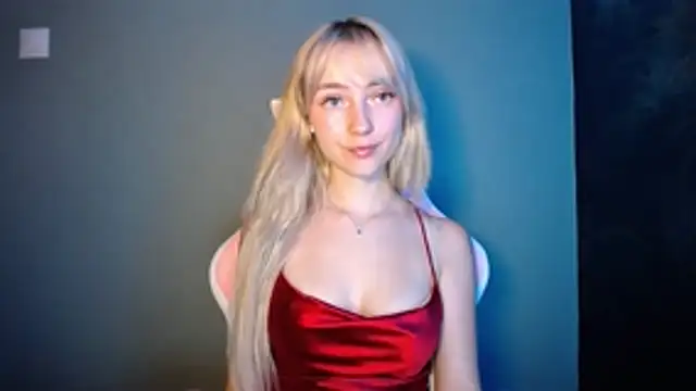 LuciaYoung – live chatrum