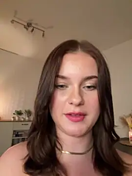 חדר צ'אט בשידור חי של MaribelRiver