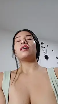 Sala de chat ao vivo de tara20_