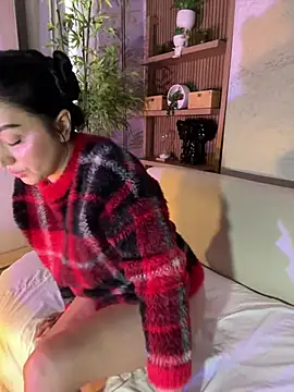 LIAH_IZUMI Adlı Modelin Canlı Sohbet Odası
