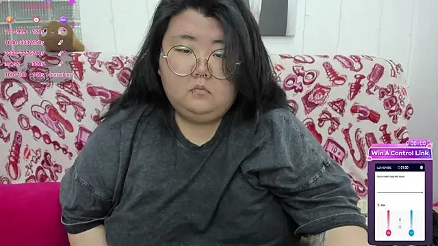 Nadine_asian: δωμάτιο απευθείας συνομιλίας