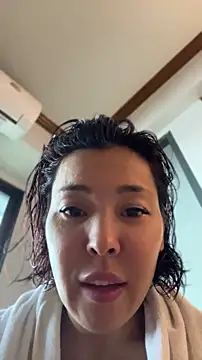 NoirElysia লাইভ চ্যাট রুম