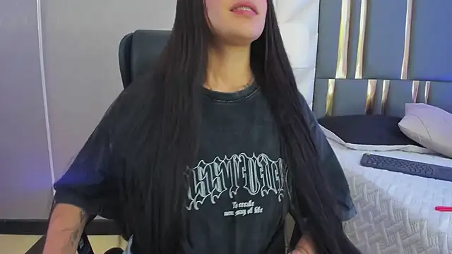 Živá chatovací místnost ChloeHarper_