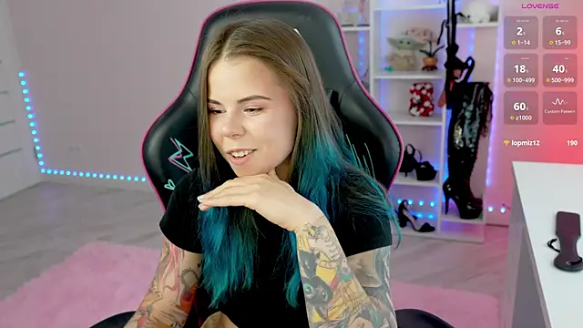 QueenAliceX লাইভ চ্যাট রুম