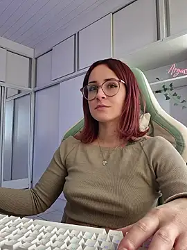 Ahrya_ Adlı Modelin Canlı Sohbet Odası