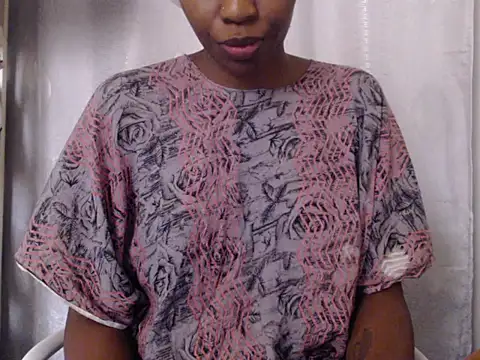 Živá chatovací místnost black___ghodess