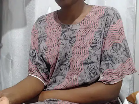 Živá chatovací místnost black___ghodess