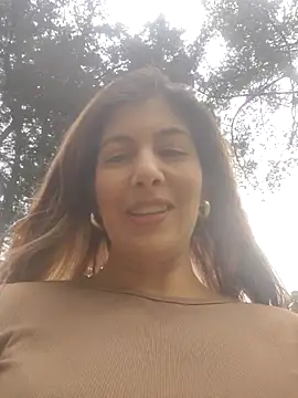 חדר צ'אט בשידור חי של scarlett_moore