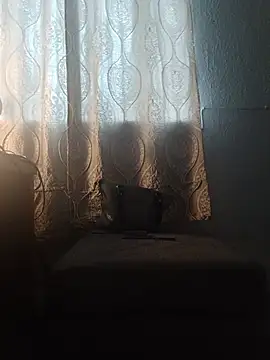 Mia_Novikov: онлайн-чат