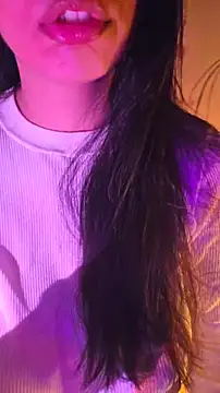 aloneathome Live Chatraum