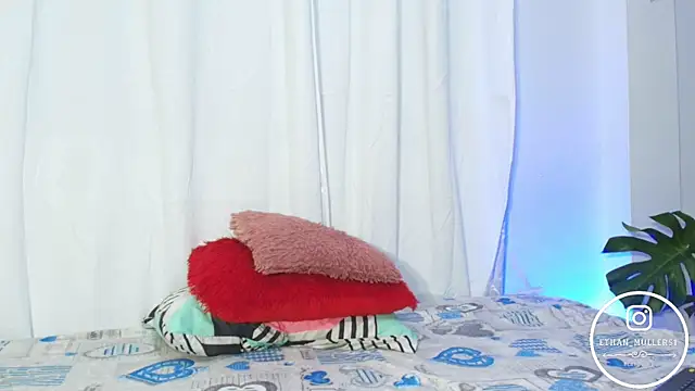 Ethan_mullers Live chatroom