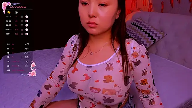 Sala de chat en directo de HinaJeen