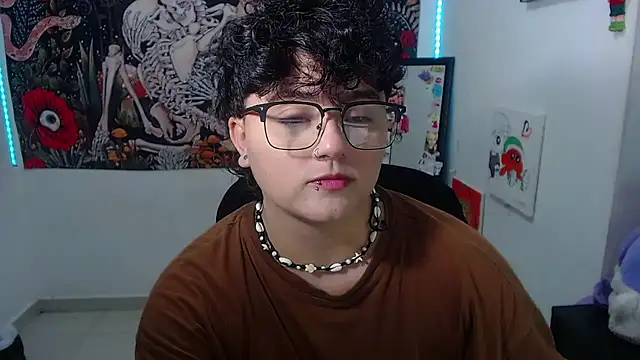 isabeautyx19's Live Chat Room