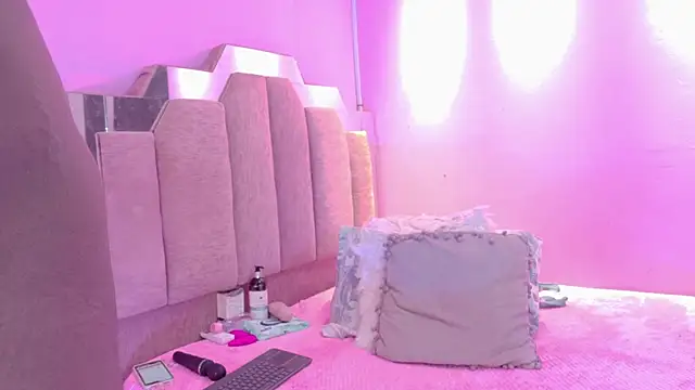 Phòng Chat Trực Tiếp LoveQueen2
