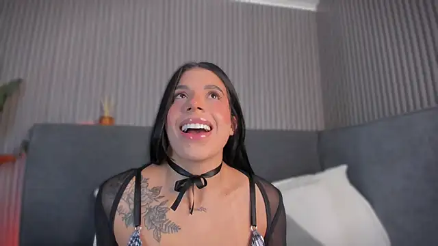 emelie_89 Cameră chat live