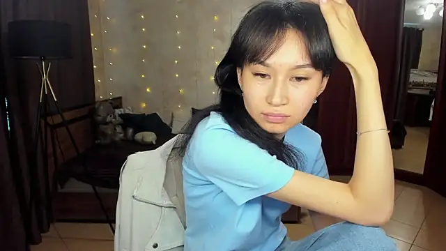 SheilaRare чат на живо