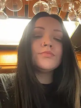 skinwalkingzombie Live chatroom