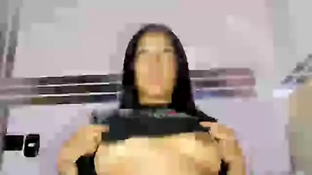 celesttemoon Adlı Modelin Canlı Sohbet Odası