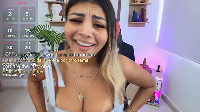 SALOOMEE__ Cameră chat live