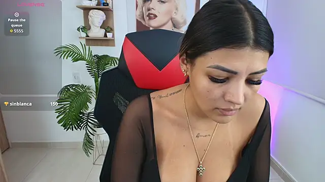 SALOOMEE__ Cameră chat live