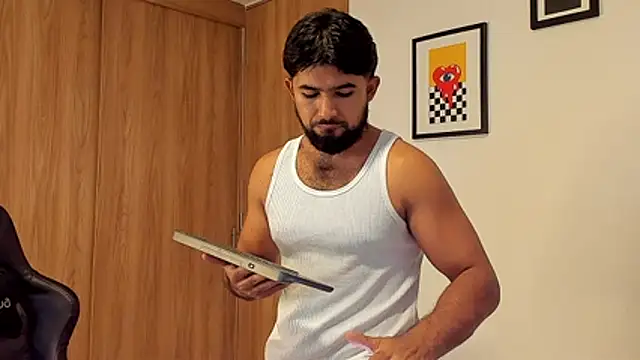 ethaanjones Live Sex Cam Show
