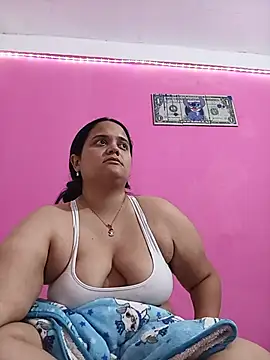 brunnette_hot Live chatroom