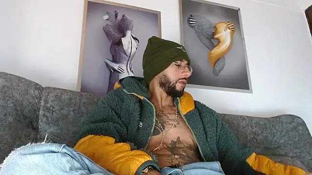 عرض كام LukasScott_