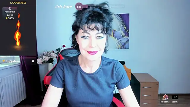 غرفة دردشة Silvia_Wallec المباشرة