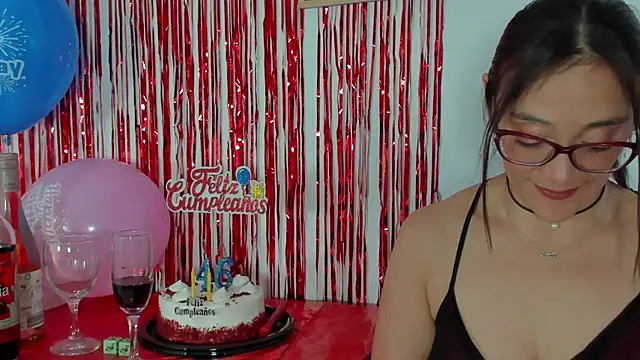 Jessica_Herrera_ Adlı Modelin Canlı Sohbet Odası