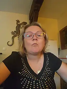 Chat ao vivo de lady_charlyne