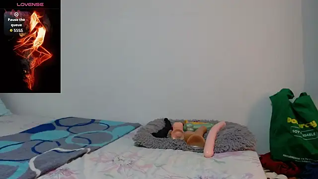 soniafuckboobsのライブチャットルーム