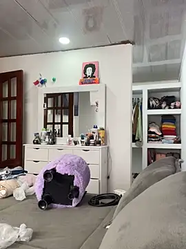 Chat ao vivo de Marianahb-e