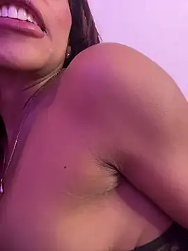 canela_10 – live chatrum