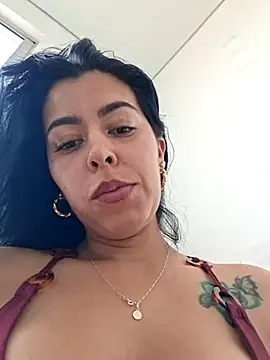 Luianna 실시간 채팅방