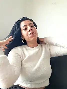 Luianna 실시간 채팅방