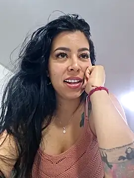 Luianna чат на живо