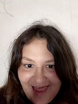 BlackCurly Adlı Modelin Canlı Sohbet Odası