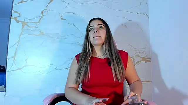 Phòng Chat Trực Tiếp EVELIN_MASON