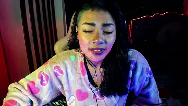 Lilithsabeth élő chatszobája
