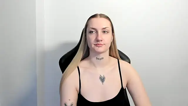 AlexaTease – live chatrum