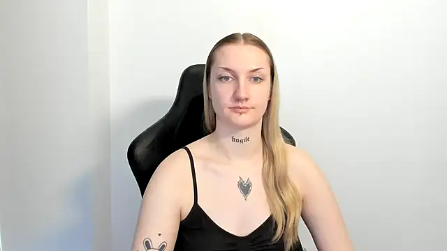 AlexaTease Live Chatraum