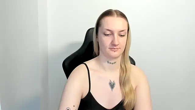 AlexaTease Live Chatraum