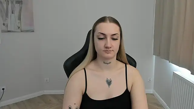 AlexaTease's Live Chat Room