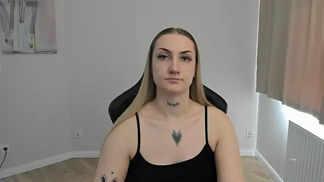 AlexaTease Live Chatrum