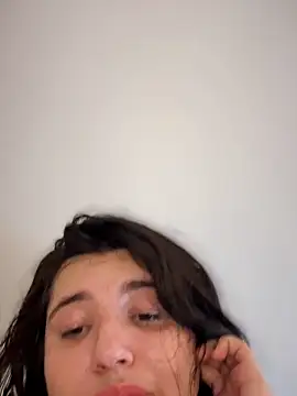 horny_roomiess লাইভ চ্যাট রুম
