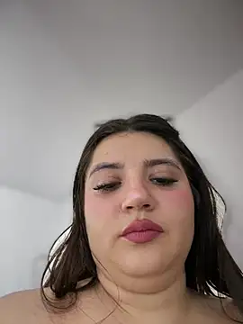 Chat ao vivo de horny_roomiess