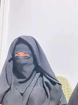 חדר צ'אט בשידור חי של Hijabi_HotGirls